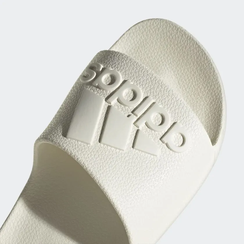 ADIDAS HERRENADILETTE AQUA WEIßE SCHLAPPEN