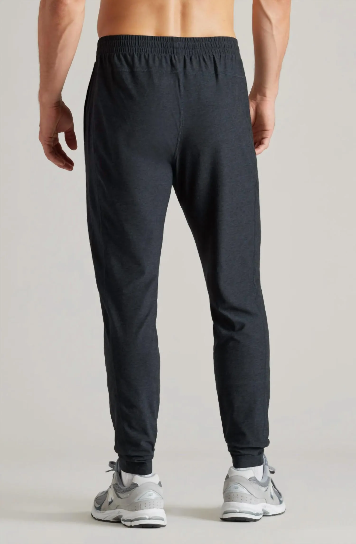 Atmosphere Midweight Joggerhose in Echtem Schwarz