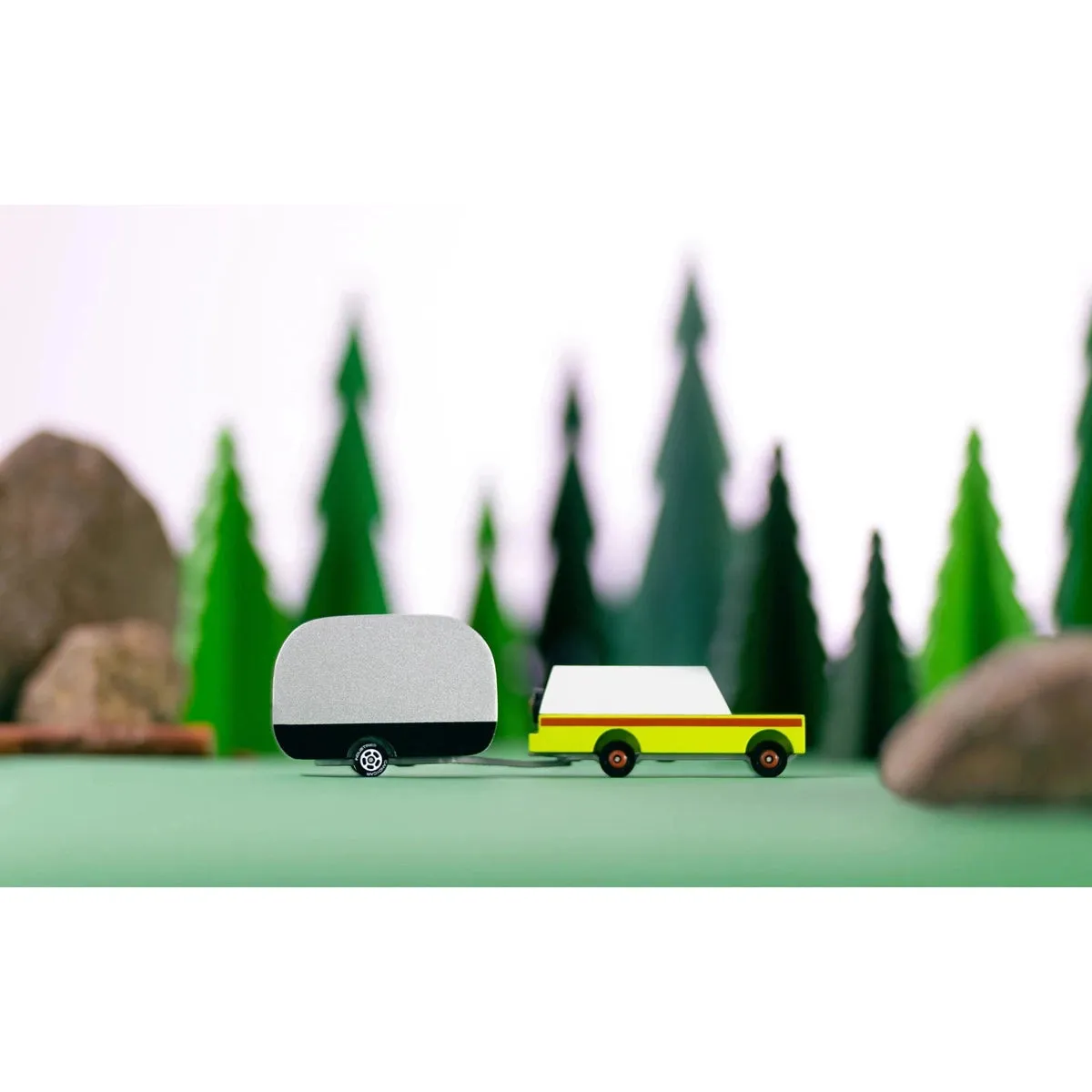 Candylab Süßigkeitenauto Anhänger Airstream