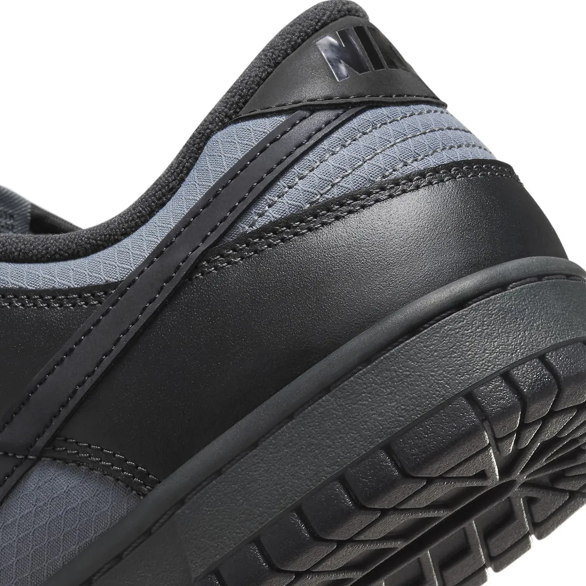 Dunk Low Retro SE 'Off Noir Rauchgrau'
