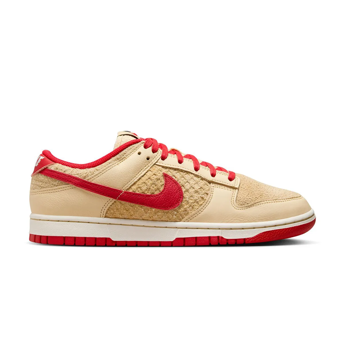 Dunk Low Retro SE 'Erdbeer-Waffel'