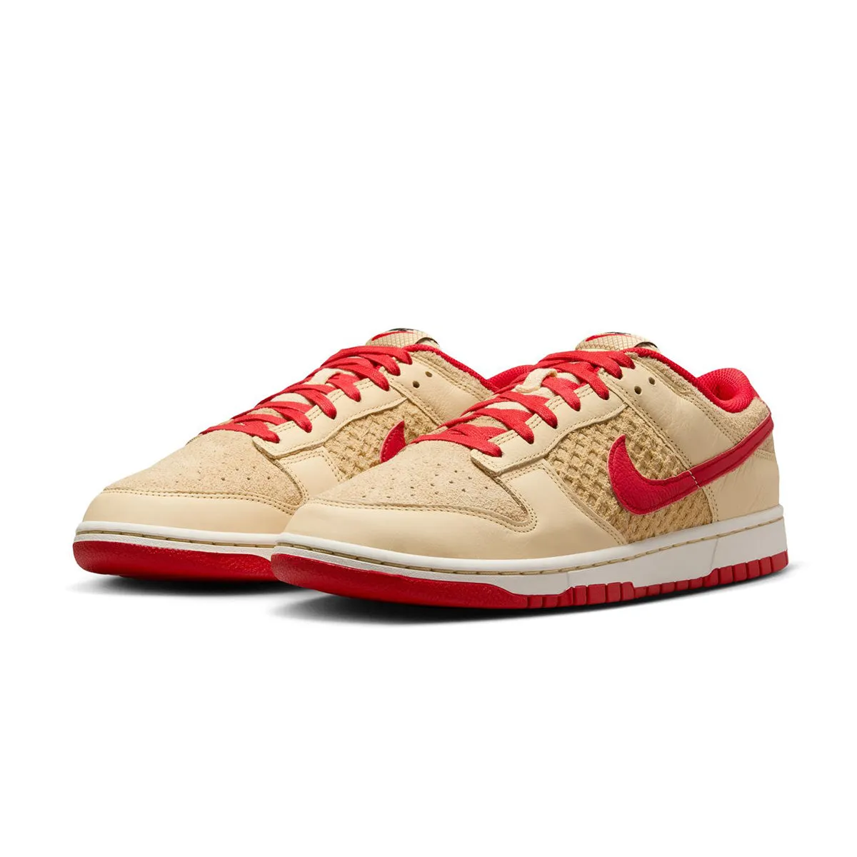 Dunk Low Retro SE 'Erdbeer-Waffel'