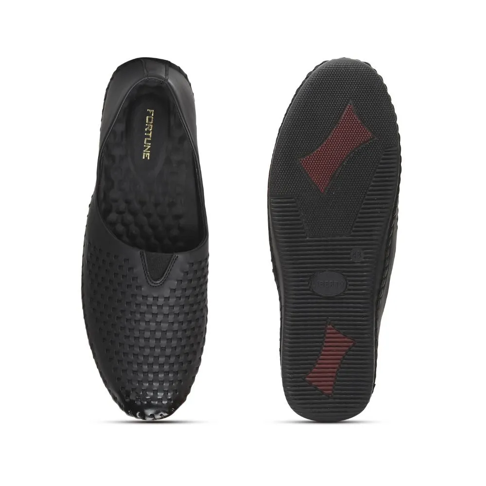 Fortune Black Casual Mojari Schuhe Für Männer Avn-40 Von Liberty