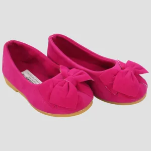 Fuchsia Ballerina mit einer Schleife