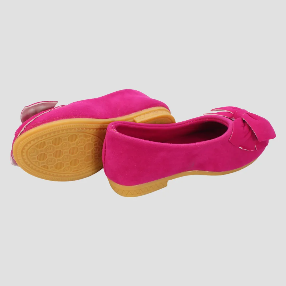 Fuchsia Ballerina mit einer Schleife