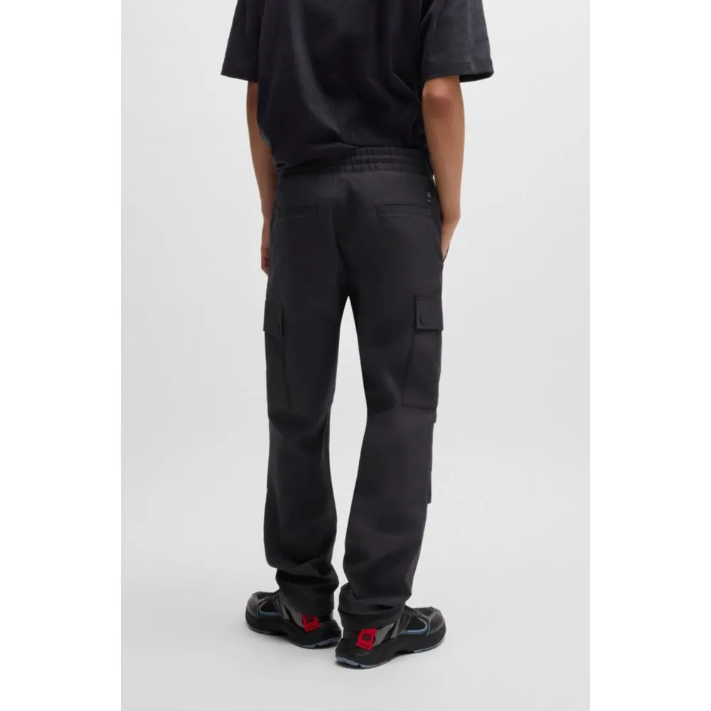 HUGO x RB Regular-Fit-Hose mit Carbon-Stealth-Logo