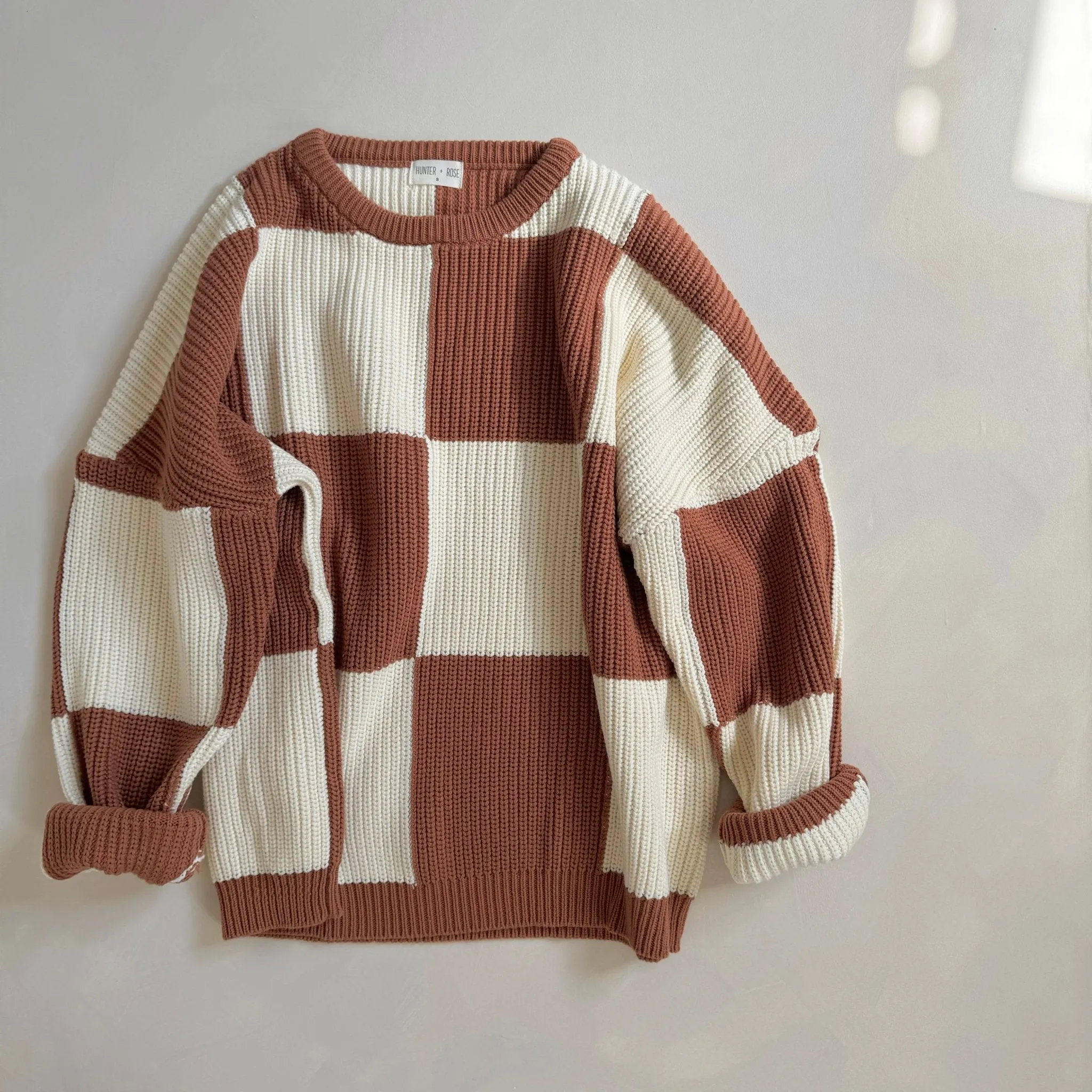 Hunter   Rose: Aspen Erwachsenen-Jumper - Zimt Schachbrettmuster