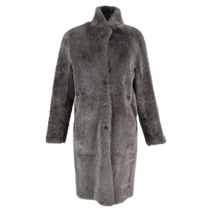 Joseph Polar Skin Brittany Mantel in Grau aus Schaffell