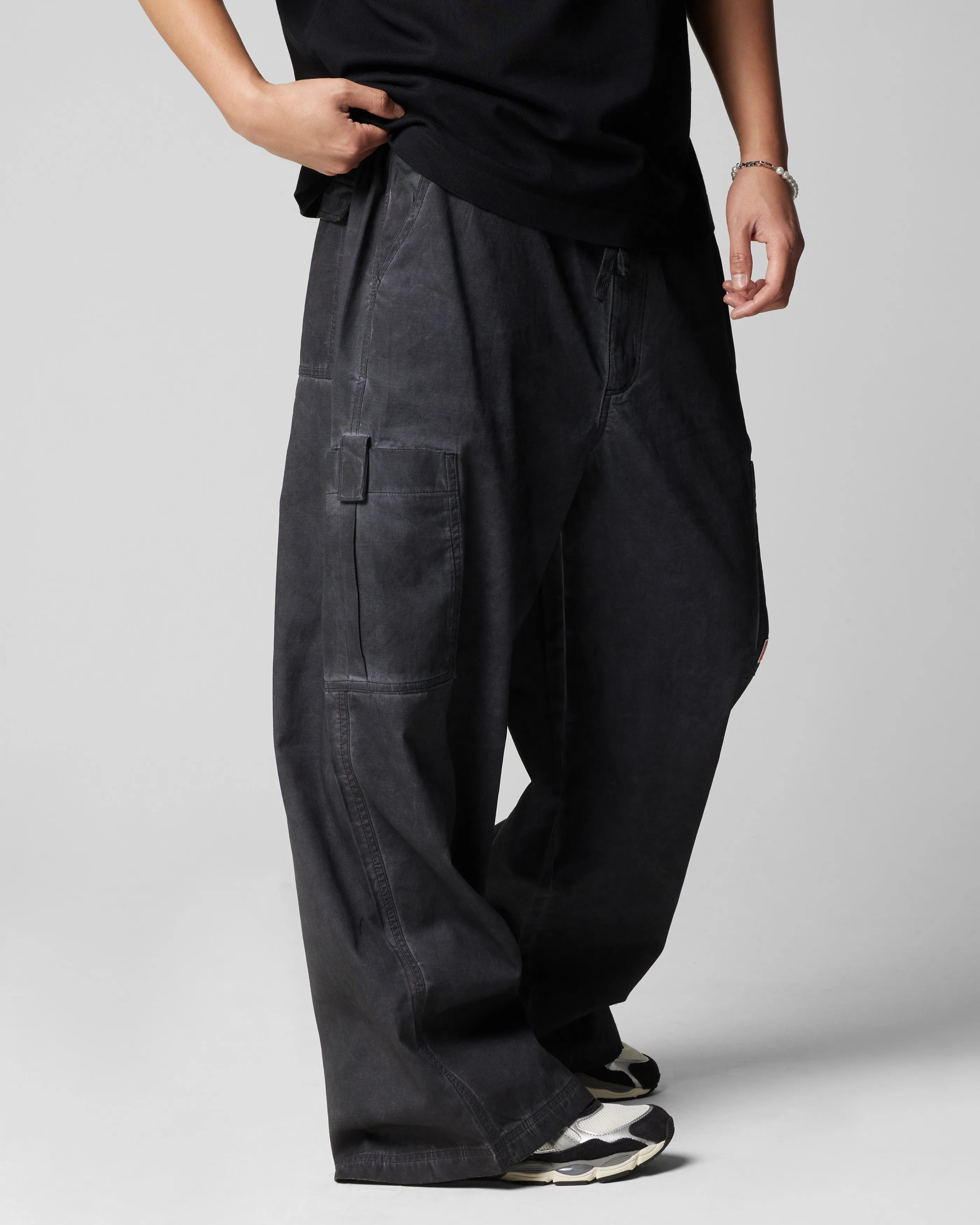 Loiter Kraven Fallschirmhose Gewaschen Schwarz