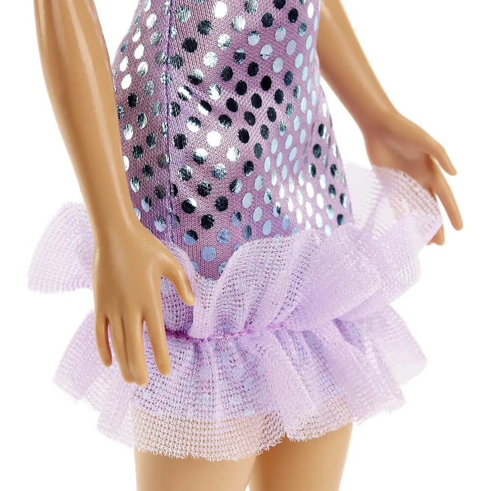 Mattel Toys Barbie Mini Glitz Puppe Blondine im Lavendel Metallic Kleid