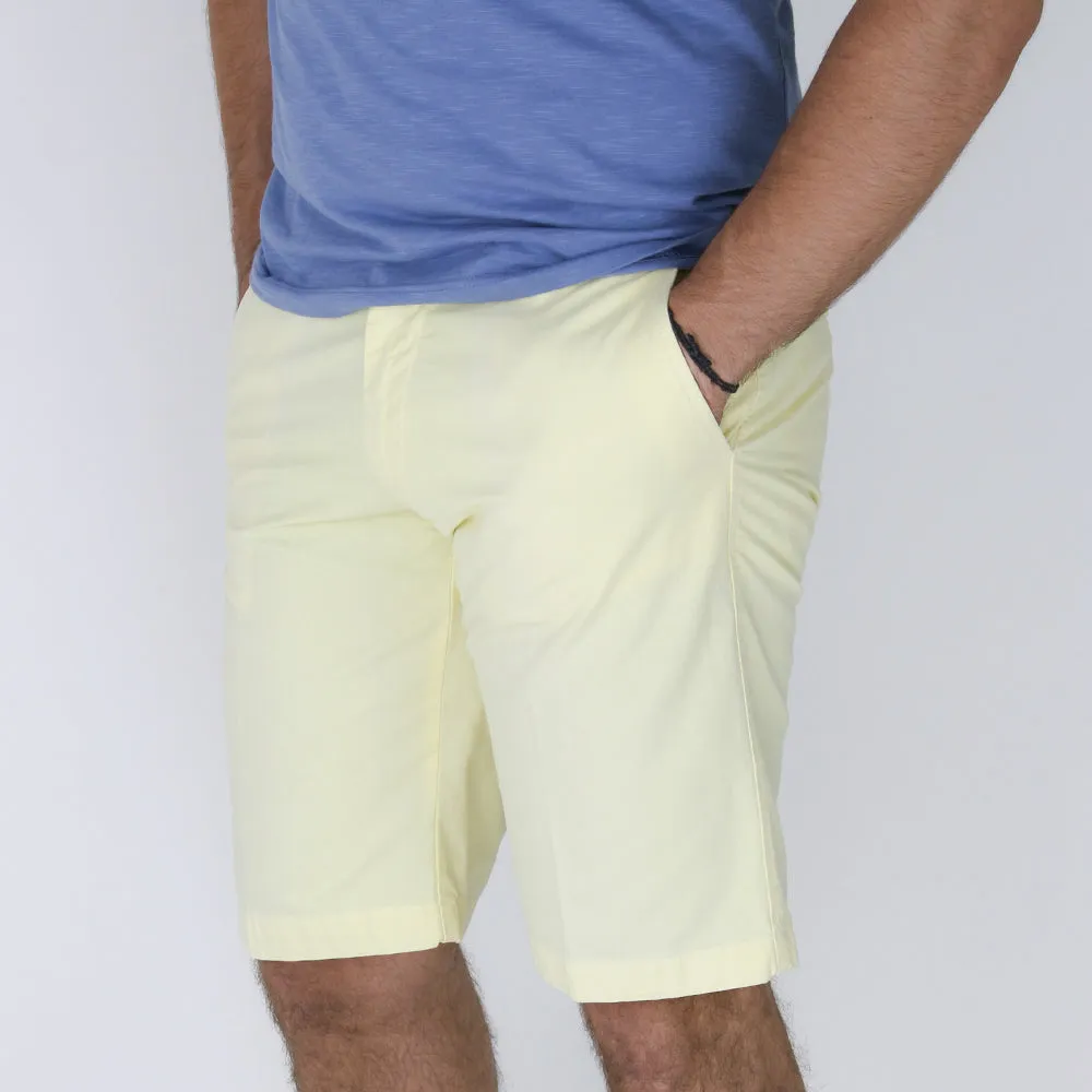 Herren Basic Klassisch geschnittene Shorts, Gelb