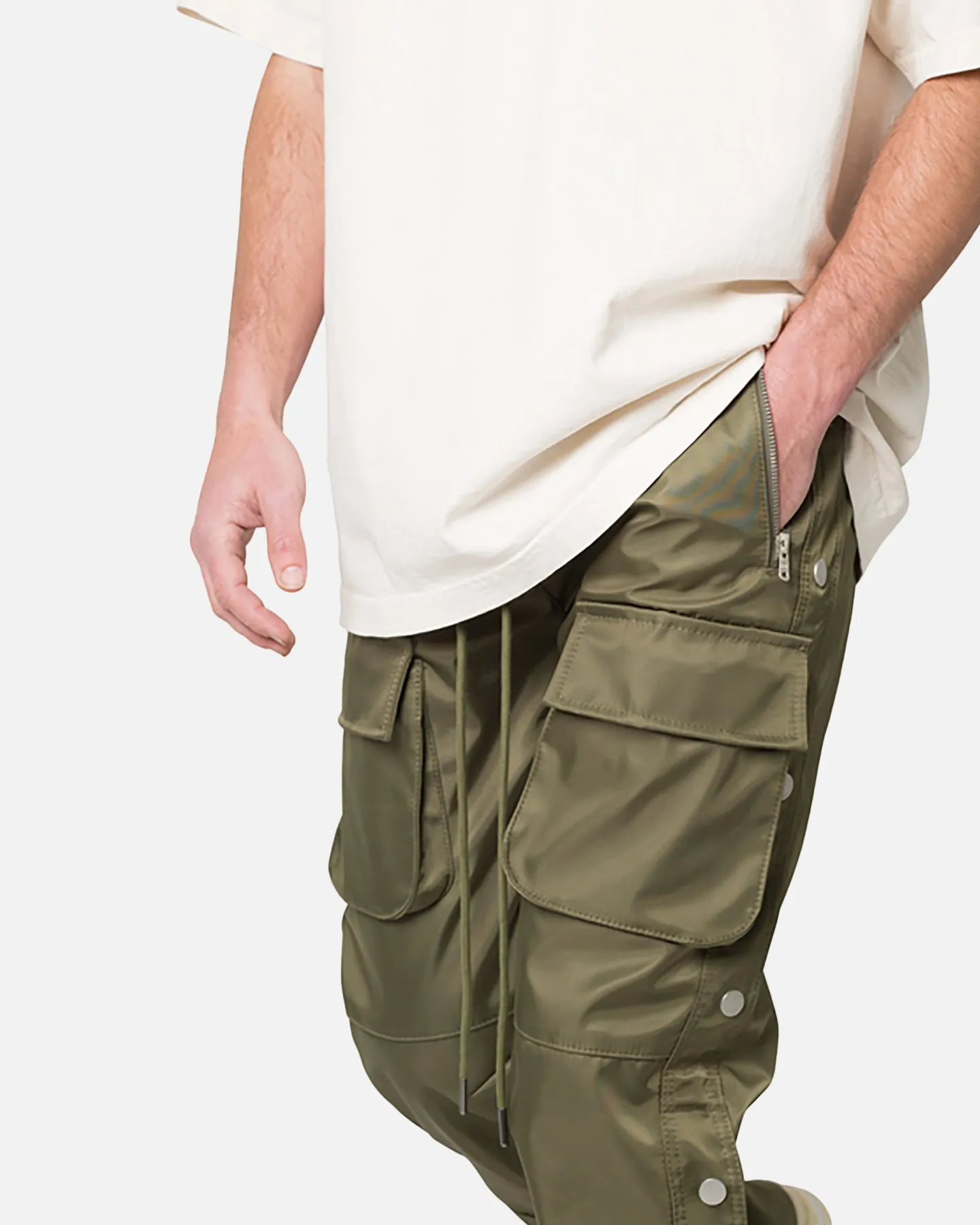 MNML Snap Front Cargo Hose Olive