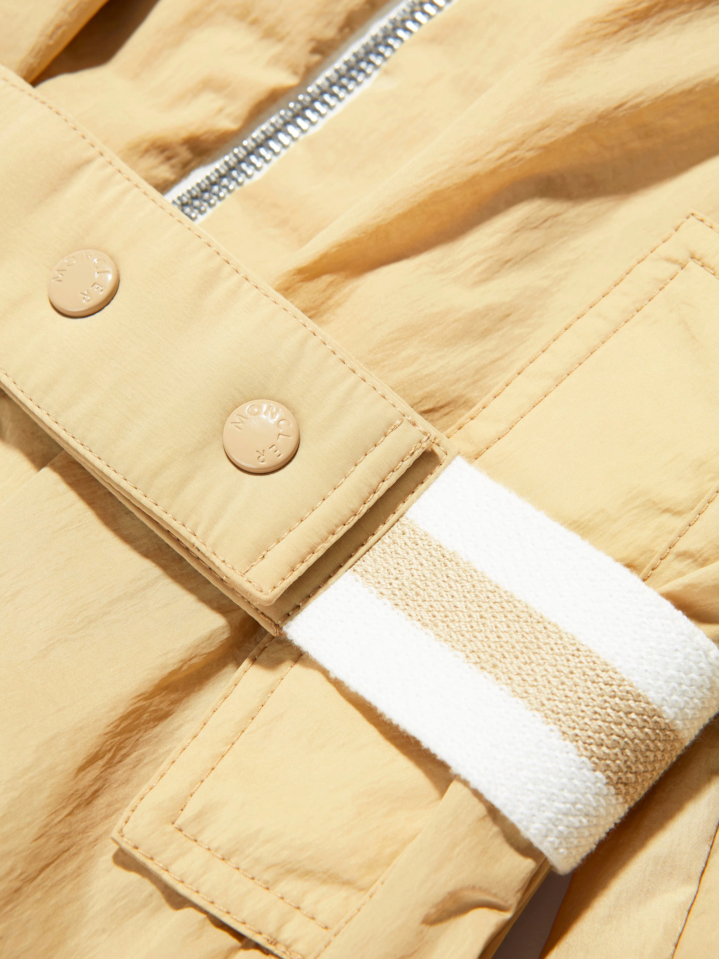 Moncler Enfant Mädchen Aloysha Langmantel in Creme