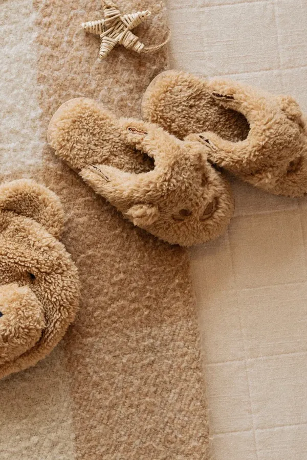Rylee   Cru Babykids Bär Hausschuhe | Gold