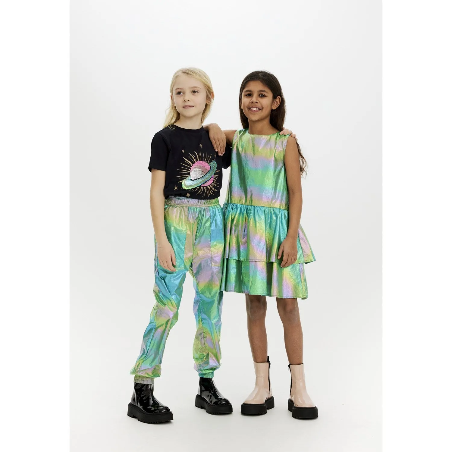 Die neuen mehrfarbigen Myra-Hosen für Babys und Kinder_The-New
